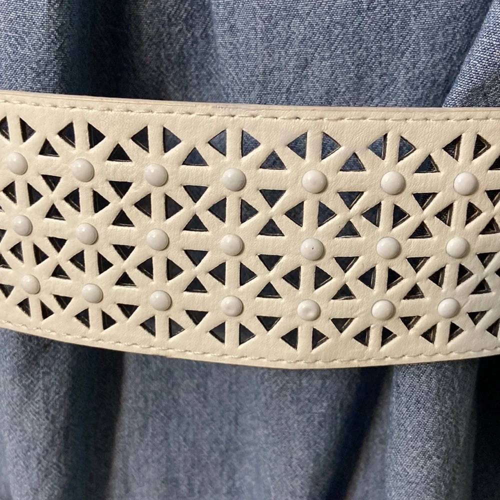 White Cut Bead Embellished Wide Womens Stretch Fashion Belt size 28